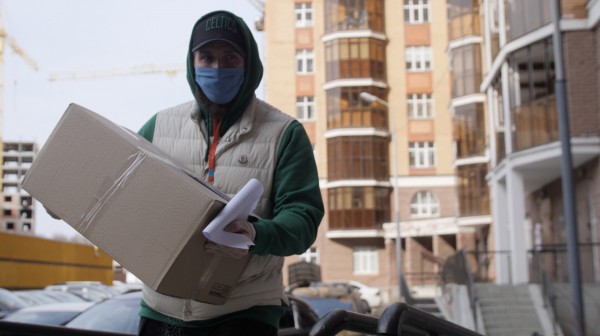 
              Игроки &laquo;Ак Барса&raquo; Зарипов, Петров и Яруллин стали волонтёрами            