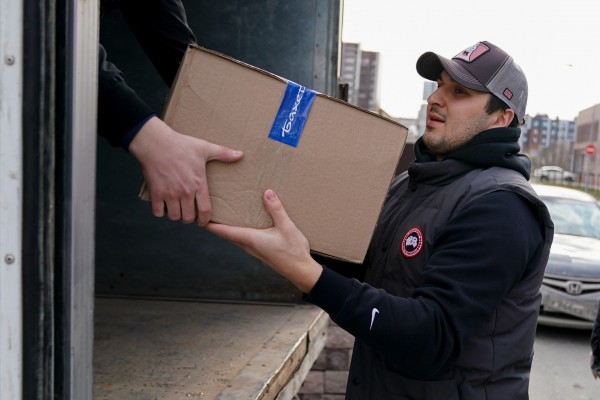 
              Игроки &laquo;Ак Барса&raquo; Зарипов, Петров и Яруллин стали волонтёрами            