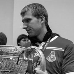 Российский футболист скончался во время тренировки