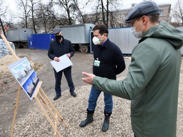 Ильсур Метшин проконтролировал ход реконструкции ДК железнодорожников в Юдино Ильсур Метшин проконтролировал ход реконструкции ДК железнодорожников в Юдино