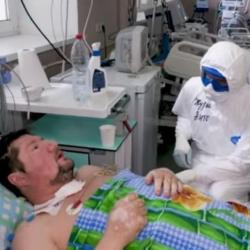Выживший после ИВЛ пациент с COVID-19 рассказал, как протекала болезнь (ВИДЕО) Выживший после ИВЛ пациент с COVID-19 рассказал, как протекала болезнь (ВИДЕО)