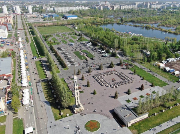 В казанском парке Победы вандалы повредили выставочный образец военной техники