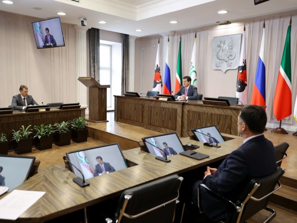 Ильсур Метшин: &laquo;Режим самоизоляции переходит в режим самосохранения&raquo;