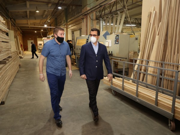 И.Метшин: &laquo;Вместе с большим количеством мероприятий в Казани выросли и наши производители&raquo;