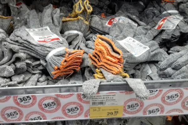 Одноразовые выйдут дороже: казанцы в масках и перчатках зарабатывают на маски и перчатки