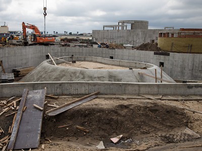 В новой части казанского зоопарка &laquo;Река Замбези&raquo; завершается строительство вольеров для антилоп, гамадрил и фламинго