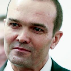 Экс-глава Чувашии Игнатьев подал в суд из-за указа Путина об отставке