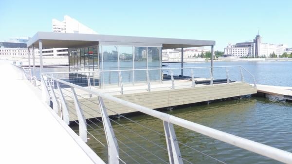 &laquo;Цветник, конечно, хорошо, но без туалета нельзя&raquo;: в Казани благоустроили новый участок набережной Кабана 