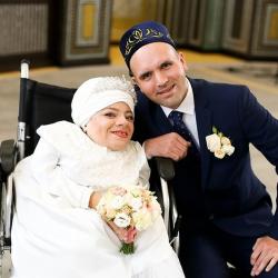 &laquo;Хрустальную леди&raquo; из Казани повезли рожать в Москву: &laquo;Молитесь за нас друзья&raquo;