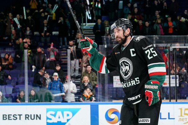 
              Данис Зарипов: &laquo;Главным для меня было продолжить играть в &laquo;Ак Барсе&raquo;            