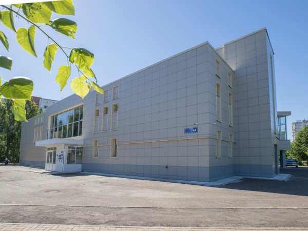 Ильсур Метшин ознакомился с ходом капремонта здания спортшколы &laquo;Касатка&raquo; на ул.Зорге