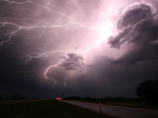 Татарстанцам обещают сильный ветер и небольшие дожди Татарстанцам обещают сильный ветер и небольшие дожди