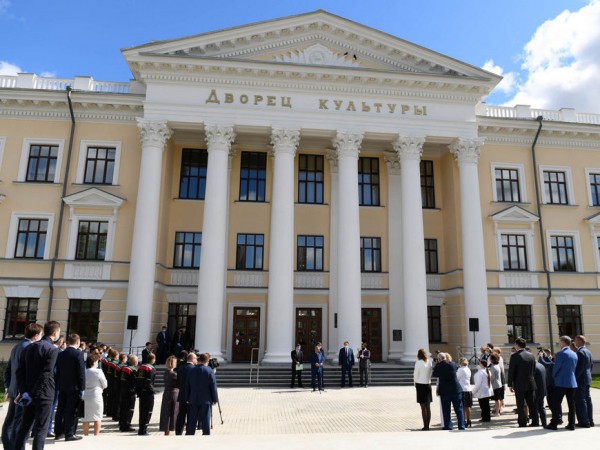 В Казани после капремонта открылся обновленный ДК им.Саид-Галиева В Казани после капремонта открылся обновленный ДК им.Саид-Галиева