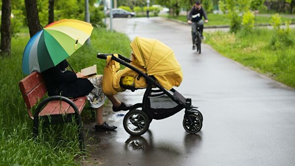 В "Авито" отметили рост спроса на детские коляски после самоизоляции