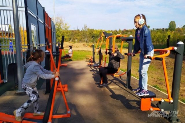 Рустам Минниханов приехал в Красный Ключ, чтобы оценить ремонт дворов