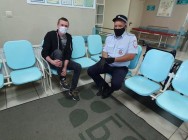 Сотрудники Госавтоинспекции сопроводили в больницу водителя, который получил травму ноги