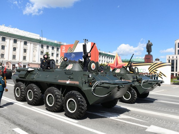 Р.Минниханов и И.Метшин посетили праздничное мероприятие в честь 75-летия Победы в Великой Отечественной войне