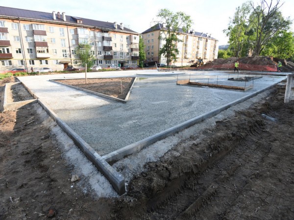 И.Метшин: &laquo;Программа дворов и общественных пространств &ndash; парков, скверов &ndash; доходит до всех районов Казани&raquo;