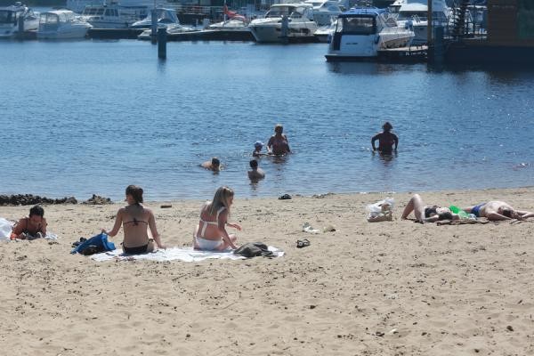 Не заразятся, так утонут: пляжи в центре Казани остались без спасателей