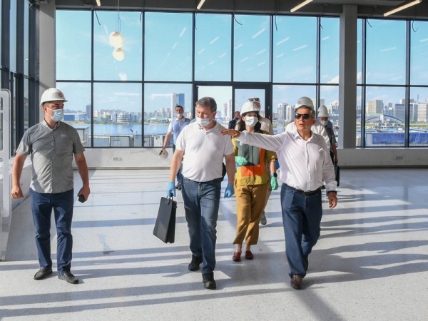 Р.Минниханов и И.Метшин посетили строящиеся и реконструируемые объекты в Казани