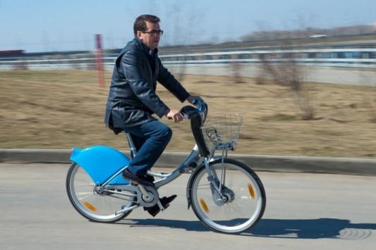 В Казани объявлена операция &laquo;Принуждение Метшина сесть на велосипед&raquo;