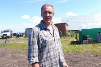 Сергей Горобченко на съемках в Татарстане: «Мужчина должен уметь и дров наколоть, и крышу починить» Сергей Горобченко на съемках в Татарстане: «Мужчина должен уметь и дров наколоть, и крышу починить»