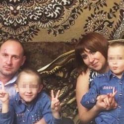 &laquo;Я не знаю, как сказать детям&raquo;: в Уфе прямо возле магазина убили молодого отца близняшек