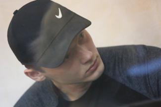 В Казани омоновец, который сбросил студентку с 6-го этажа, извинился перед ее родителями, но не признал вину