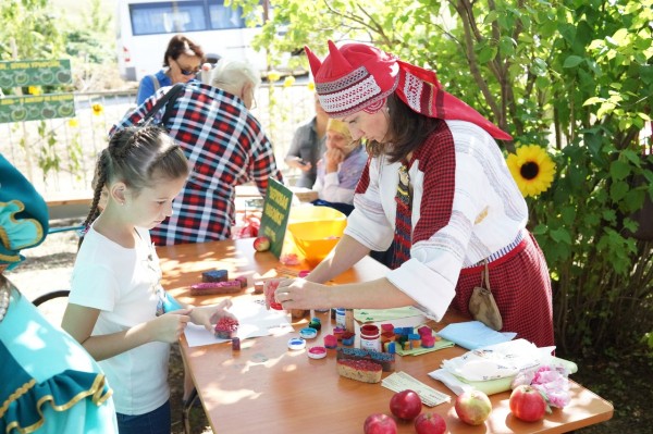 В Старо-Татарской слободе открылась ярмарка выходного дня «Мастера Татарстана» (ФОТО) В Старо-Татарской слободе открылась ярмарка выходного дня «Мастера Татарстана» (ФОТО)