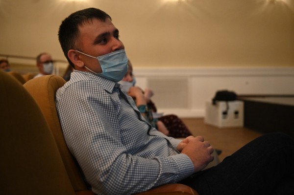 "Надеемся, что больше таких расставаний не будет": Театр Кариева открыл 33 сезон (ФОТО) "Надеемся, что больше таких расставаний не будет": Театр Кариева открыл 33 сезон (ФОТО)