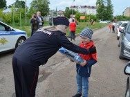 Полицейские Бугульмы и общественный совет исполнили мечту мальчишек Полицейские Бугульмы и общественный совет исполнили мечту мальчишек