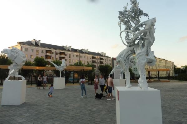 &laquo;Это сатанизм какой-то!&raquo;: Казань пребывает в культурном шоке от уличных чудовищ с головами Ленина и Сталина