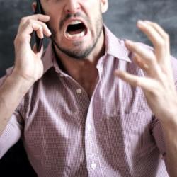 Челнинская пенсионерка своей нерасторопностью вывела из себя мошенника и сохранила большую часть денег