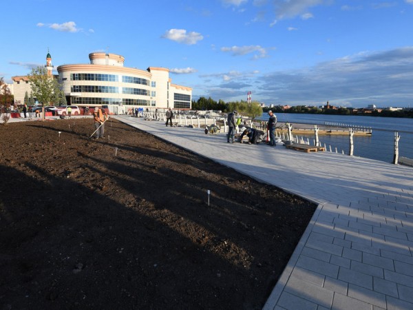 Ильсур Метшин: «Мы создаем новый уровень комфорта для жителей самых отдаленных от центра города микрорайонов» Ильсур Метшин: «Мы создаем новый уровень комфорта для жителей самых отдаленных от центра города микрорайонов»