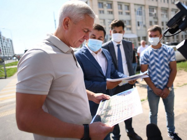 Денис Калинкин проконтролировал ход капремонта многоквартирного дома по ул.Бондаренко