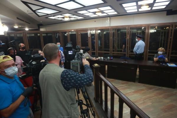 &laquo;Прошу приговорить меня к смертной казни&raquo;: в Татарстане убийца, который зарезал жену и детей, получил пожизненное