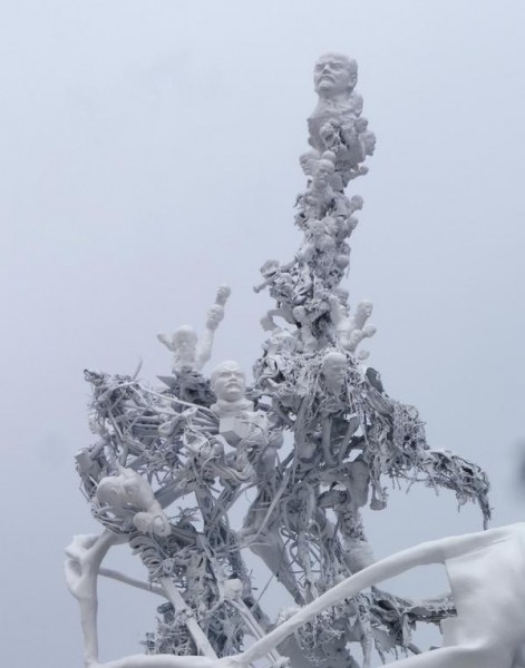 &laquo;Это сатанизм какой-то!&raquo;: Казань пребывает в культурном шоке от уличных чудовищ с головами Ленина и Сталина