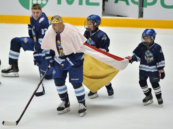 
              Король хет-триков: знакомимся с Найджелом Доусом            