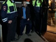 В Татарстане сотрудники Госавтоинспекции эвакуировали человека из горящего здания