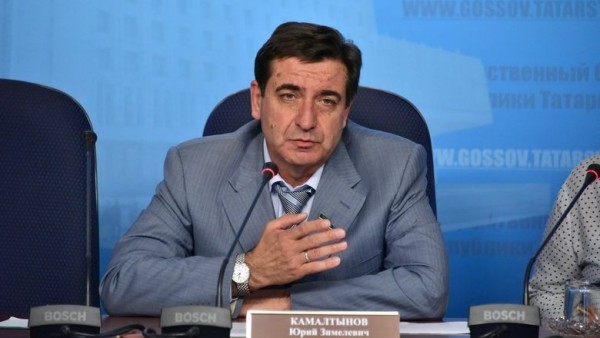 Более 1 тыс. дворов отремонтируют в РТ до конца года по президентской программе