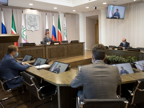 И.Метшин: &laquo;Один среди четырех ключевых приоритетов на предстоящие 5 лет &ndash; выведение образования Казани на мировой уровень&raquo;