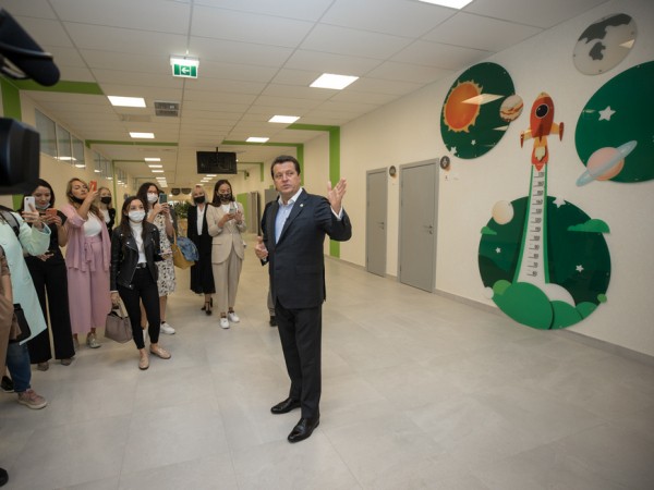 Ильсур Метшин: &laquo;Это не шоурум, не показательный пример &ndash; это стандартная муниципальная школа&raquo;