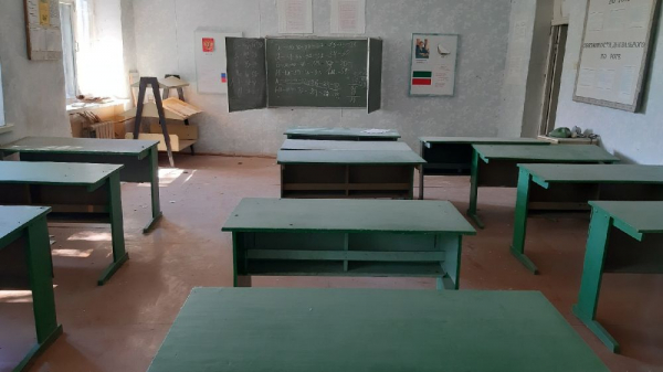 Надписи студентов, лозунги властей: как выглядит Монастырское училище