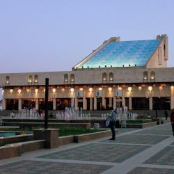 Долгожданная новость от Камаловского театра: живые спектакли (АФИША)