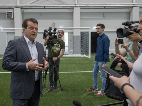 И.Метшин о новом футбольном манеже &laquo;Максат&raquo;: &laquo;Дети будут тренироваться здесь бесплатно&raquo;