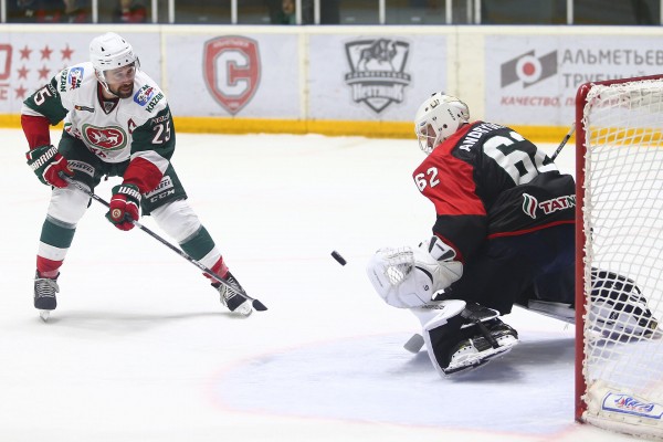 
              &laquo;Ак Барс&raquo; сыграет с &laquo;Нефтяником&raquo;            