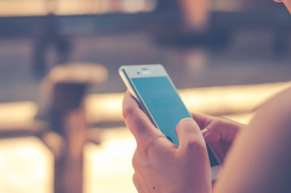 Знакомый из соцсети обманул жительницу Татарстана на 13 тысяч рублей