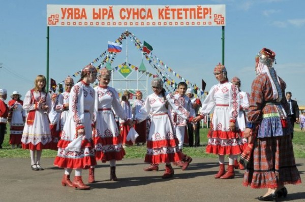 Крали невест, варили дождевую кашу. Какие традиции существовали у чувашей?