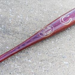 Мужчина пришел в кабинет к чиновнику и побил его палкой