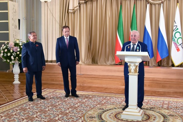 Халима Искандерова получила звание народной артистки Татарстана Халима Искандерова получила звание народной артистки Татарстана